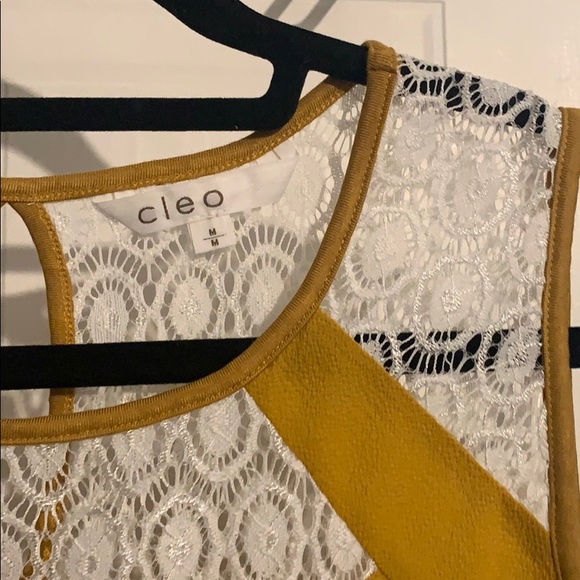 *BRAND NEW* mustard yellow top with lace - Picture 5 of 5